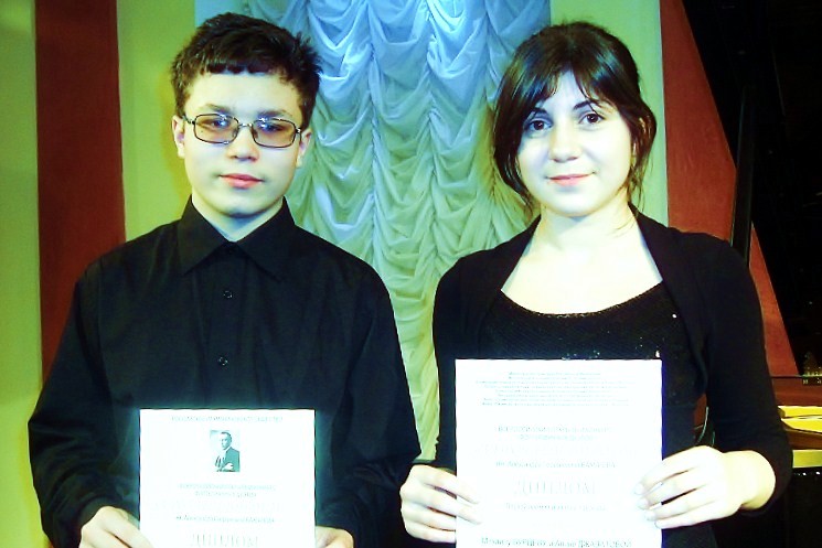 Burtsev-Mihail-i-Dzhavatova-Alina-(2).JPG