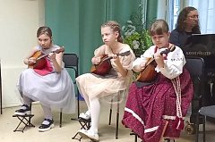 Концерт класса домры «Весенние напевы дивных струн»